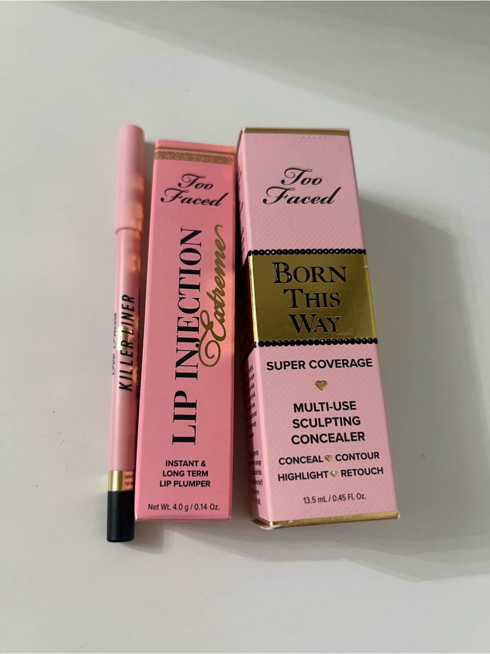 New Too faced bundle, Born this way concealer, lip injection and eyeliner.